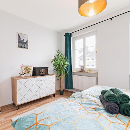 Smart Home - Wuppertal - Perfect For 6 Guests - Central - Netflix - Schwebebahn - Free Parking Zone Zewnętrze zdjęcie